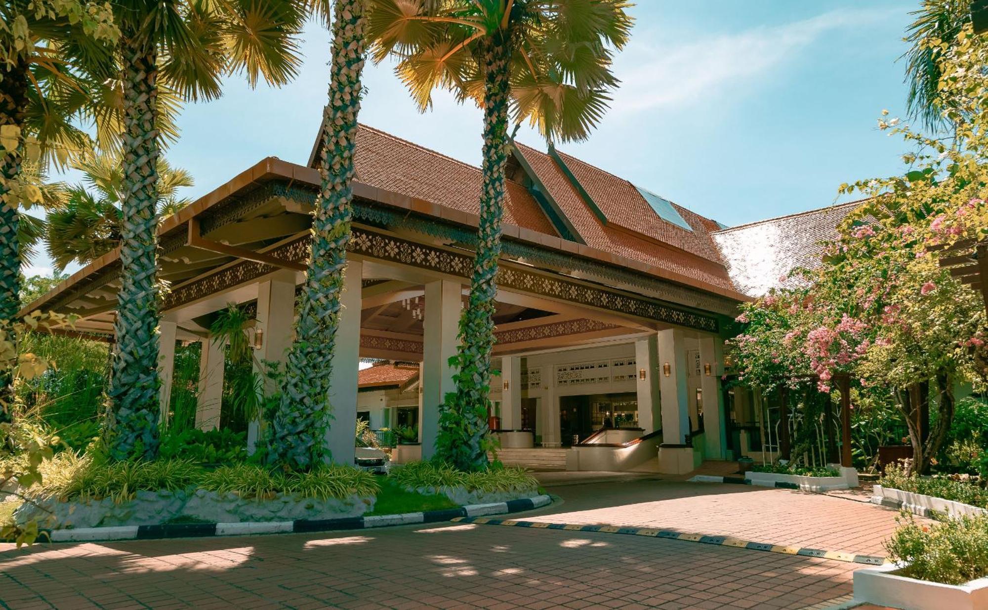 Pelangi Beach Resort & Spa, Langkawi Exterior foto The Royal Thai Police Museum