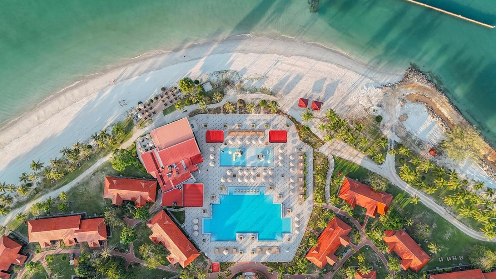 Pelangi Beach Resort & Spa, Langkawi Exterior foto Aerial view of the resort